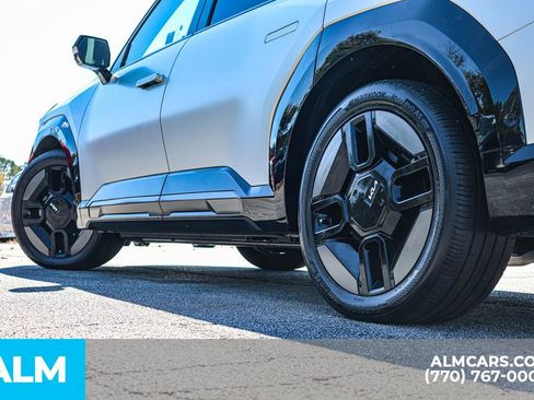 Used 2024 Kia EV9 GT-Line image 17