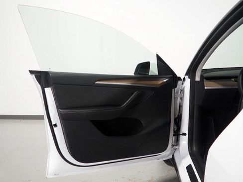 Used 2023 Tesla Model Y Long Range AWD/4WD image 47