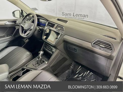 Used 2024 Volkswagen Tiguan SE FWD image 28