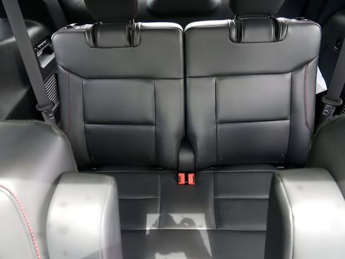 Used 2025 Ford Explorer ST AWD/4WD image 15