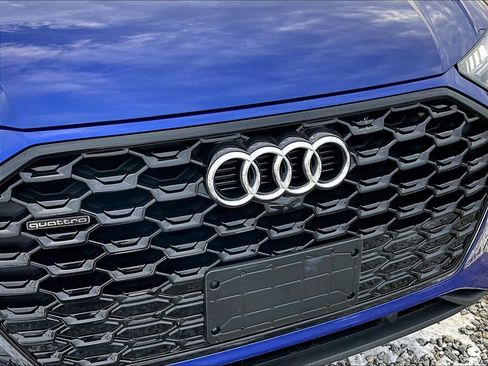Used 2022 Audi Q5 2.0T Prestige image 25