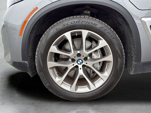 Used 2026 BMW X5 xDrive50e w/ Climate Comfort Package image 36