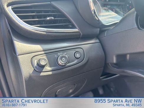 Used 2017 Buick Encore Essence FWD image 17
