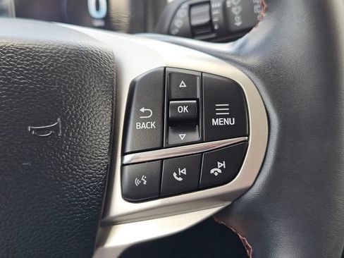 Used 2025 Ford Explorer Active RWD image 31