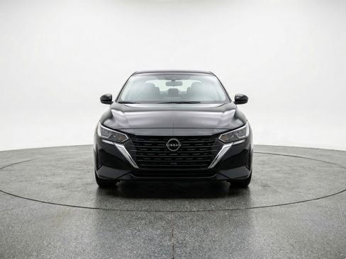Used 2025 Nissan Sentra SV FWD image 2