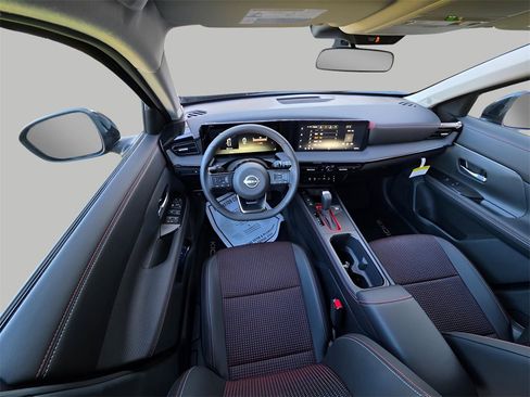 New 2026 Nissan Kicks SR image 14