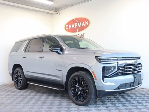 Used 2025 Chevrolet Tahoe Premier AWD/4WD image 1