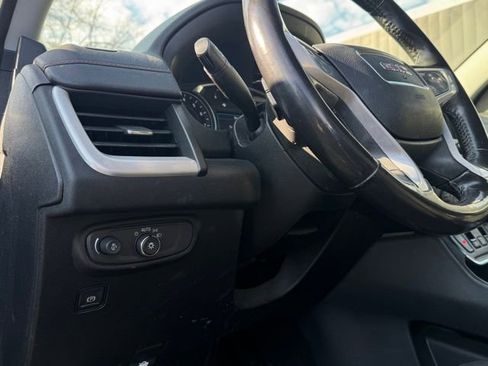 Used 2019 GMC Terrain SLE image 12