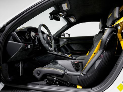 Used 2025 Porsche 911 GT3 RS image 24