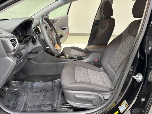 Used 2018 Hyundai Ioniq Blue FWD image 11