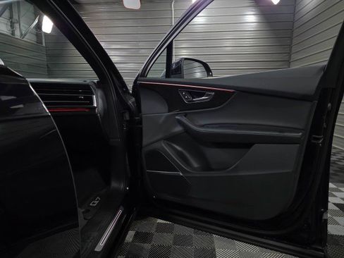 Used 2021 Audi Q7 3.0T Prestige image 38