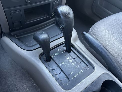 Used 2003 Jeep Grand Cherokee Laredo AWD/4WD image 21