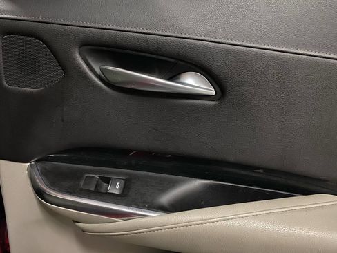 Used 2019 Cadillac XT4 Premium Luxury image 34