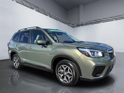 Used 2019 Subaru Forester Premium image 9