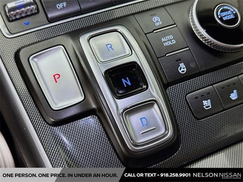 Used 2021 Hyundai Santa Fe Limited image 17