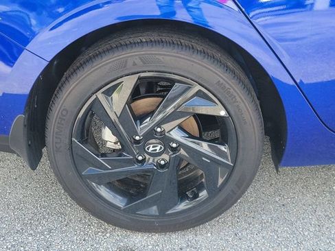 Certified 2026 Hyundai Elantra Sport FWD image 5