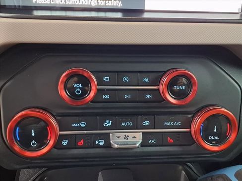 Used 2022 Ford Bronco Wildtrak AWD/4WD image 5