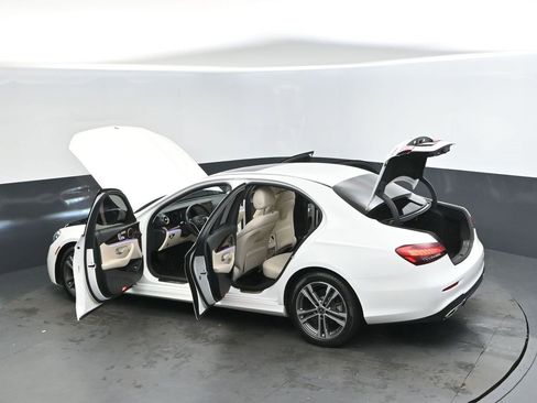 Used 2021 Mercedes-Benz E 350 Sedan image 2