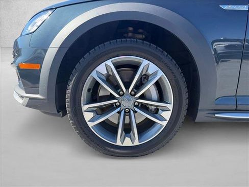 Used 2018 Audi A4 2.0T allroad Prestige w/ Prestige Package AWD/4WD image 27