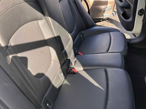 Used 2017 MINI Cooper Clubman S image 11