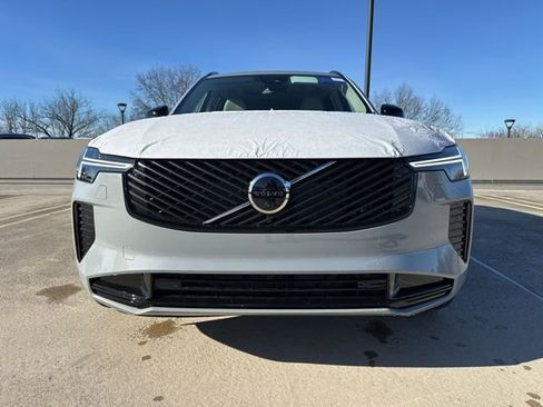 New 2026 Volvo XC90 B6 Ultra image 2
