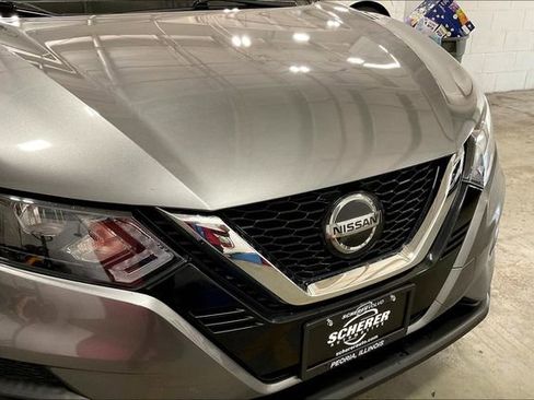 Used 2021 Nissan Rogue Sport SV AWD/4WD image 30