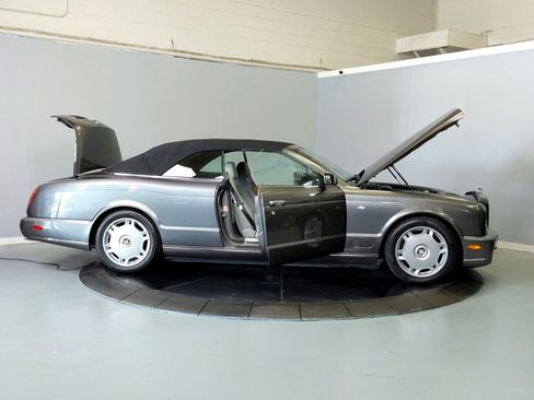 Used 2008 Bentley Azure image 16