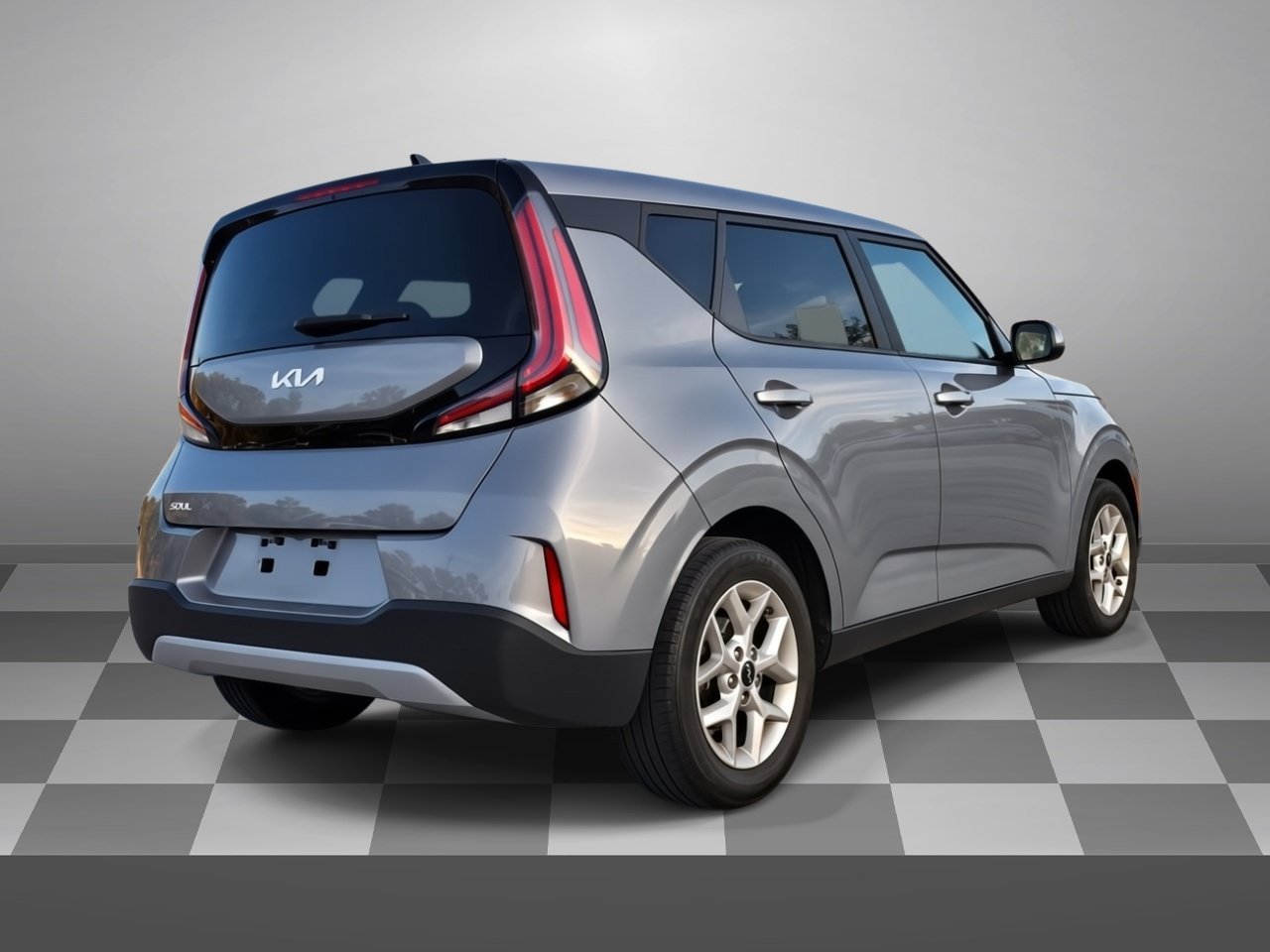 Used 2023 Kia Soul LX w/ LX Technology Package FWD image 6