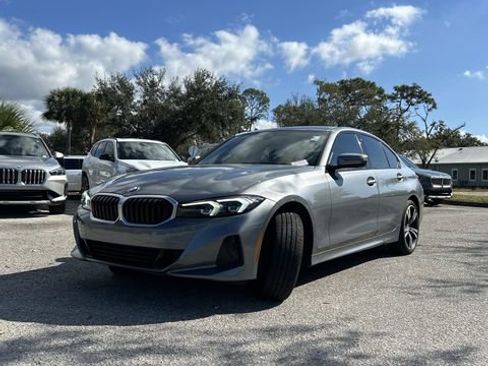Certified 2023 BMW 330i Sedan w/ Premium Package image 3