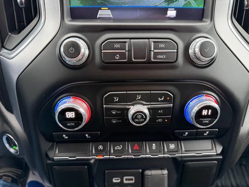 Used 2020 GMC Sierra 1500 Elevation w/ Elevation Value Package image 30