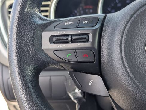 Used 2015 Kia Optima LX FWD image 19