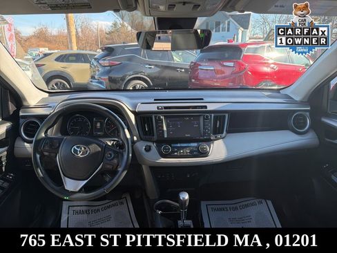 Used 2017 Toyota RAV4 Limited image 18