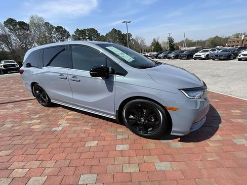 Used 2023 Honda Odyssey Sport image 37
