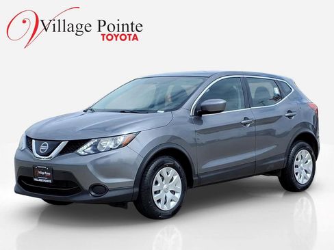 Used 2019 Nissan Rogue Sport S AWD/4WD image 1