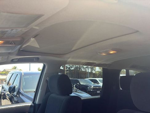 Used 2013 Toyota Sequoia SR5 w/ Sport Appearance Pkg AWD/4WD image 18