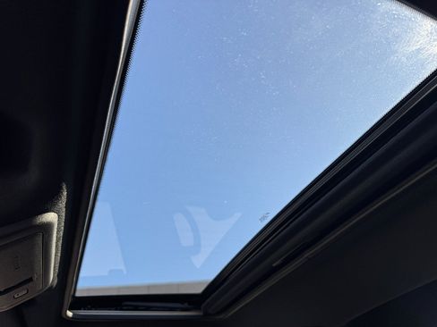 Used 2023 Nissan Frontier PRO-4X w/ Pro-4X Premium Package image 17