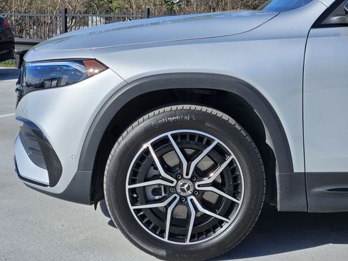 Certified 2023 Mercedes-Benz EQB 300 4MATIC image 11