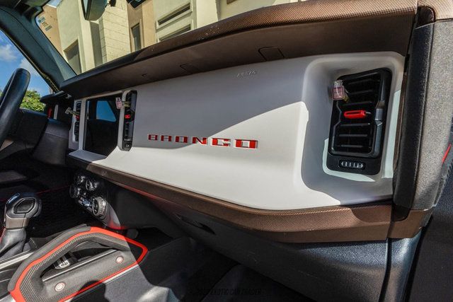 Used 2023 Ford Bronco Heritage Edition AWD/4WD image 33