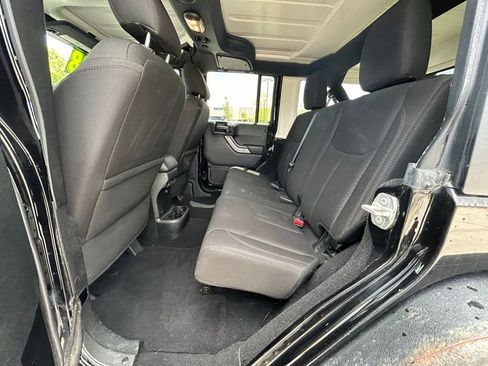 Used 2018 Jeep Wrangler Unlimited Sport S AWD/4WD image 25