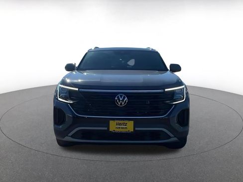 Used 2026 Volkswagen Atlas Cross Sport SE FWD image 4