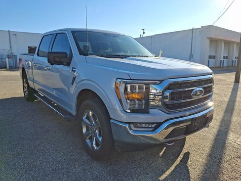 Used 2021 Ford F150 XLT w/ Equipment Group 302A High AWD/4WD image 3