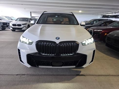 New 2026 BMW X5 xDrive50e w/ M Sport Package AWD/4WD image 2