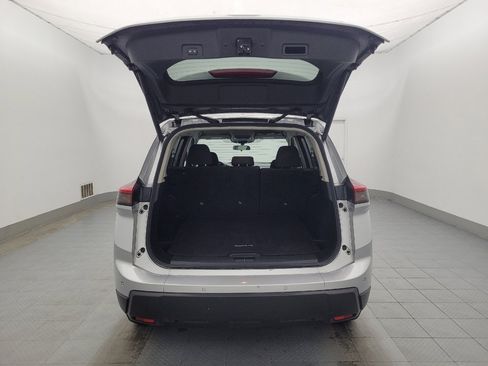 Used 2024 Nissan Rogue SV image 29