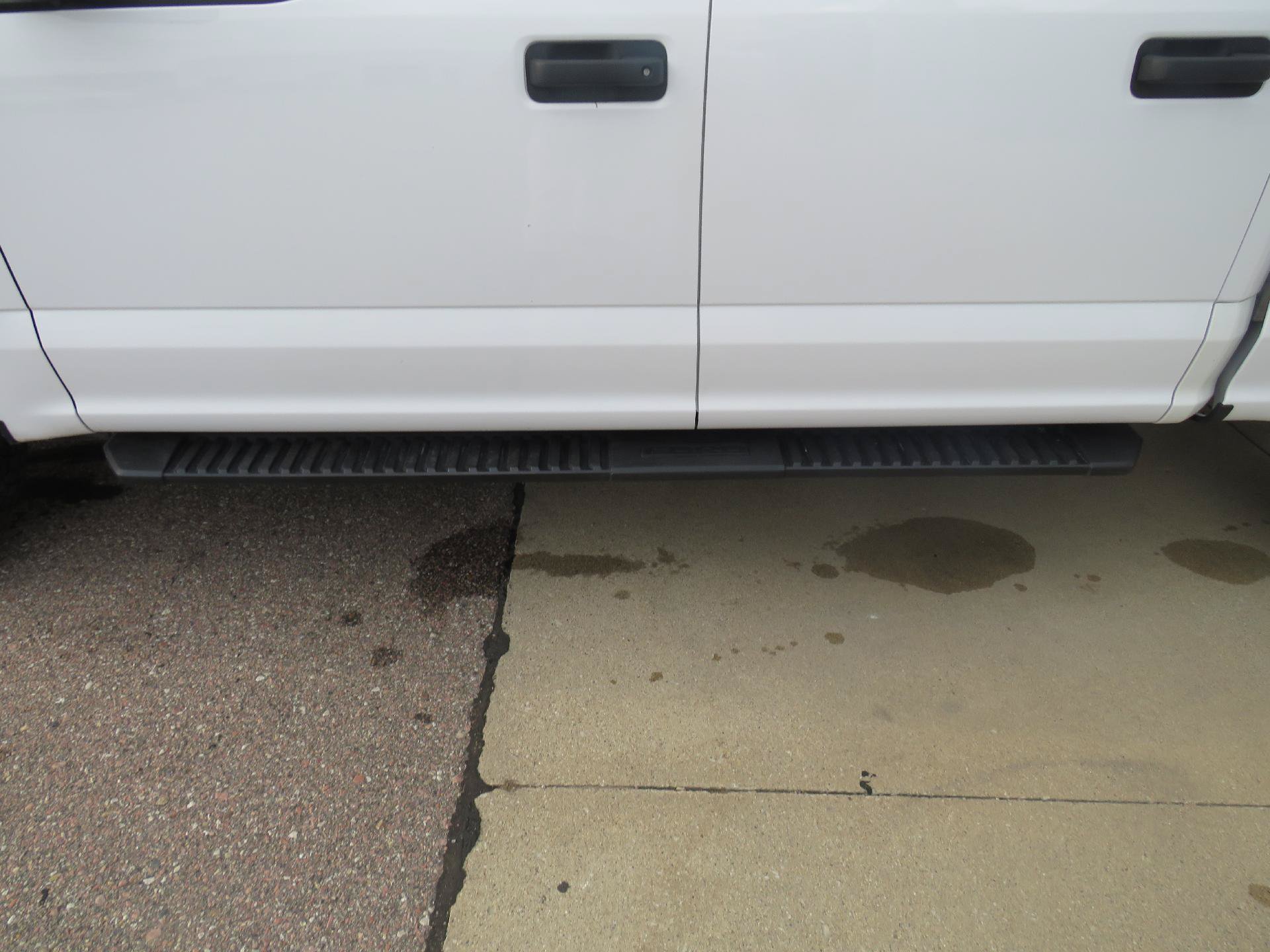 Used 2019 Ford F150 XL w/ Equipment Group 101A Mid AWD/4WD image 4