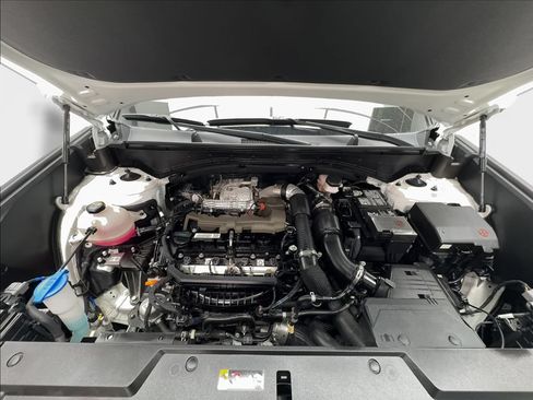 Used 2025 Hyundai Santa Fe Limited FWD image 18