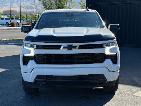 Used 2022 Chevrolet Silverado 1500 RST AWD/4WD image 2