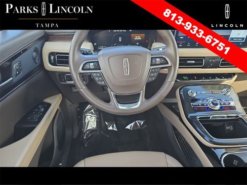 Certified 2022 Lincoln Nautilus Reserve image 12