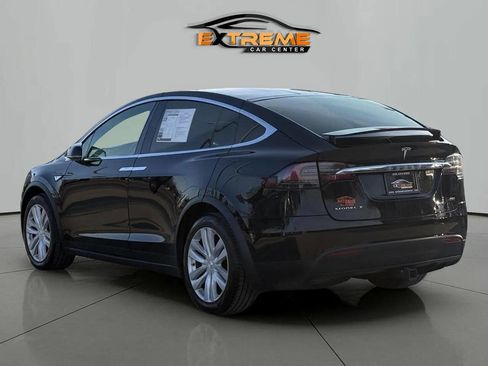 Used 2016 Tesla Model X 90D image 5