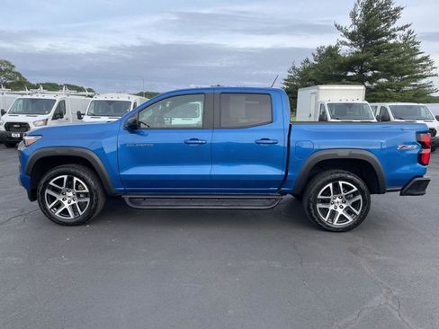 Used 2023 Chevrolet Colorado Z71 w/ Z71 Convenience Package 2 AWD/4WD image 2