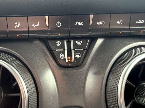 Used 2022 Chevrolet Blazer LT w/ Midnight/Sport Edition AWD/4WD image 32